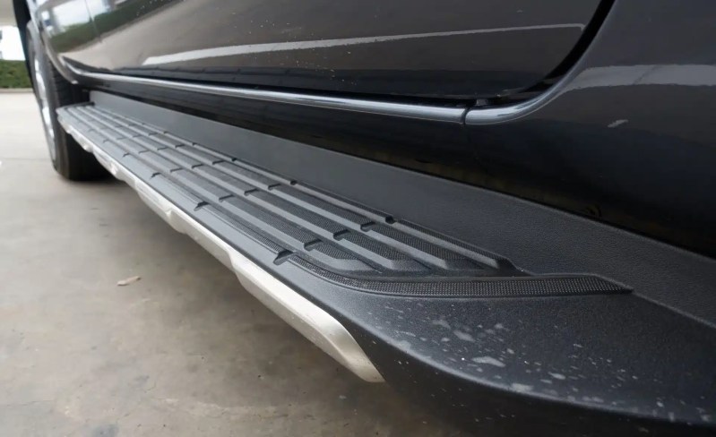 Pros and Cons of Running Boards